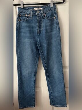 Levi’s Wedgie Straight Jeans Women’s 25 High Rise Medium Wash 25” Inseam